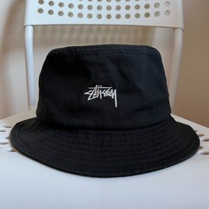 STUSSY BUCKET HAT STOCK Color:black